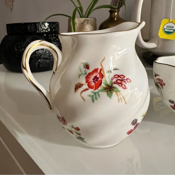 Vintage Coalport Individual Creamer and Open Sugar Bowl - Picture 12 of 13